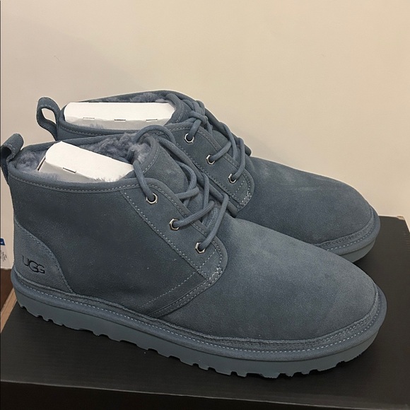 UGG Neumel Blue Size 13 - Picture 1 of 5